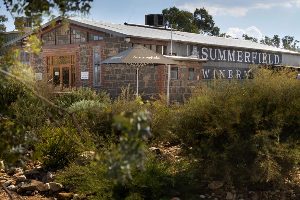 Summerfield Winery And Accommodation Pyrenees Exteriör bild